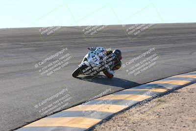 media/Dec-06-2024-CVMA Friday Practice (Fri) [[e1d1c5d4fc]]/4-Group 4 and Trackday/Session 5 (Bowl)/